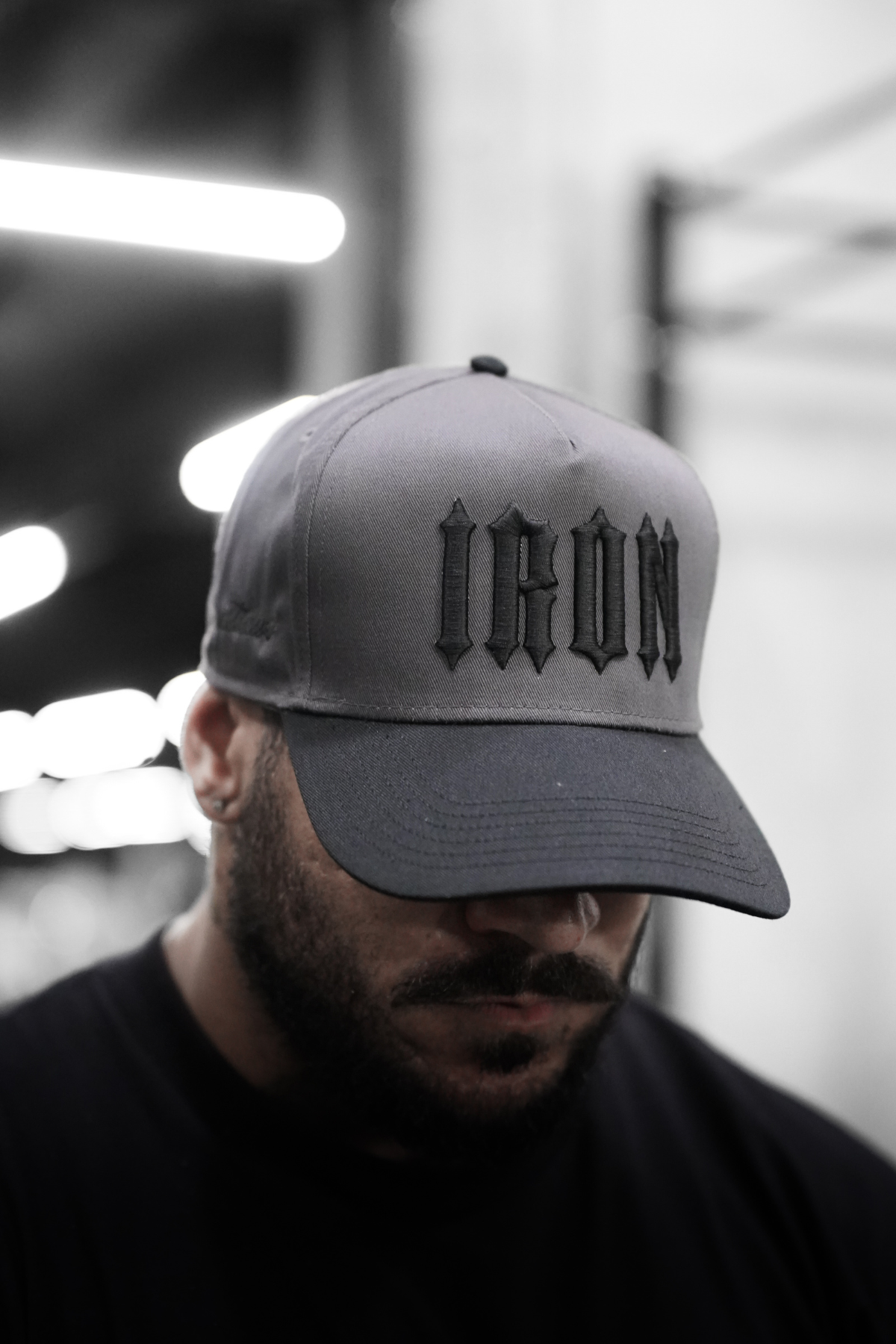 Iron Family Snapback Grey