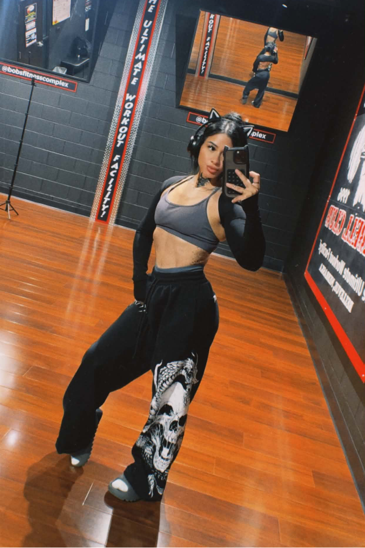Midweight Serpent Sweatpants Black