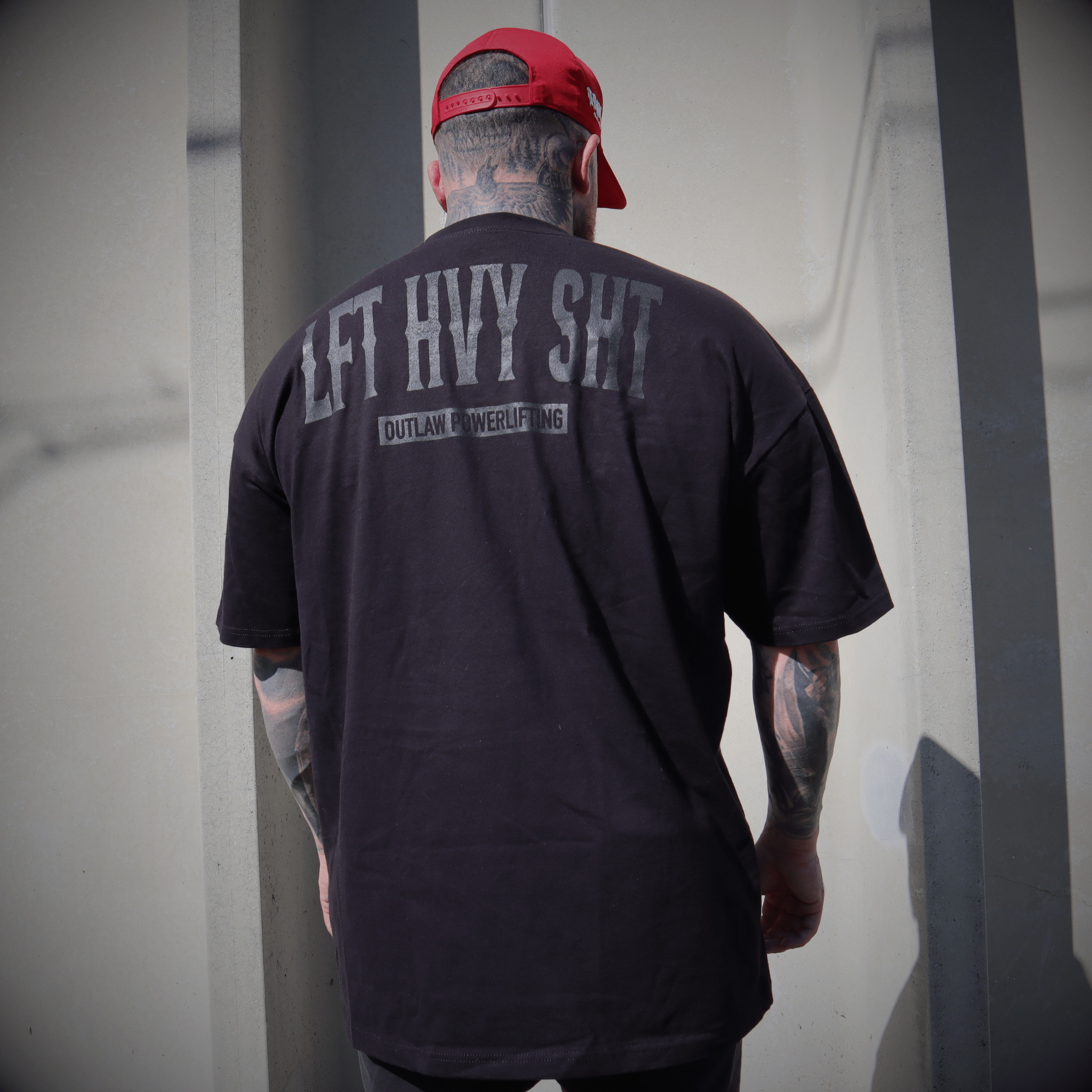 Iron Outlaws Oversize LFT HVY SHT Black Out Oversize Tee