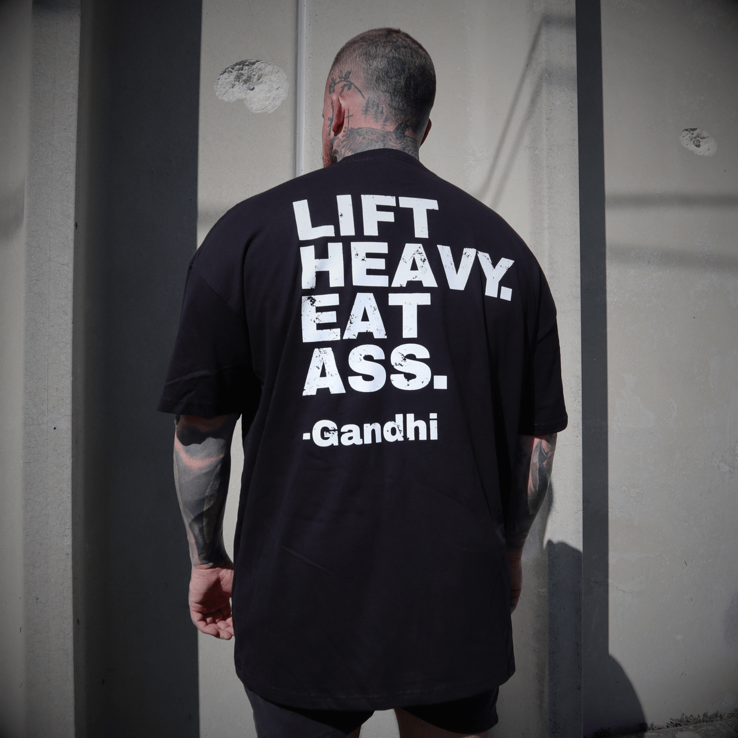 Iron Outlaws Oversize Lift Heavy Eat Ass Oversize Tee