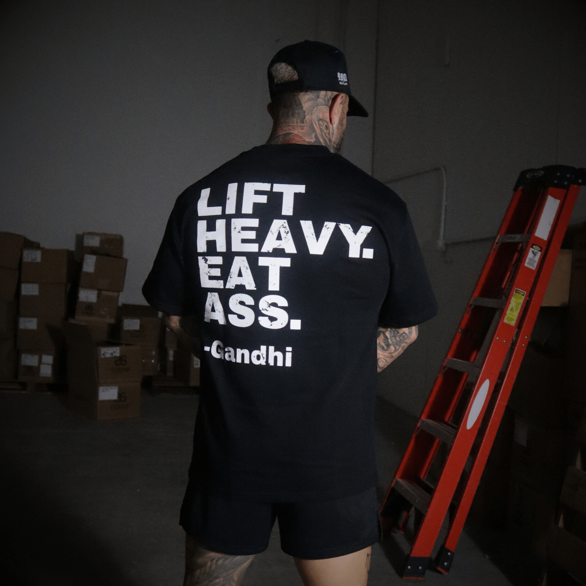 Iron Outlaws Oversize Lift Heavy Eat Ass Oversize Tee